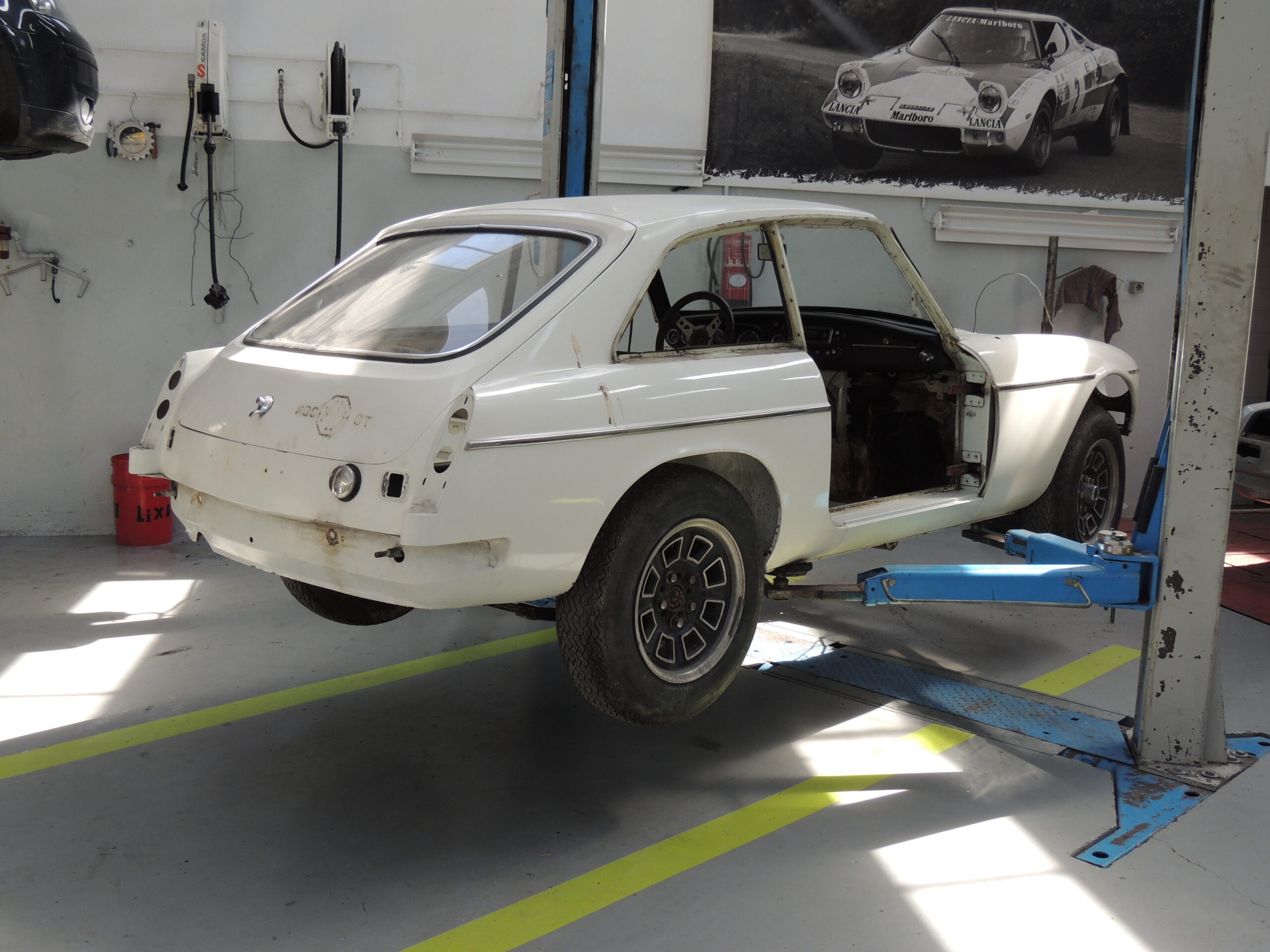 Restauro MGC GT ED-96-33 (Parte 1)