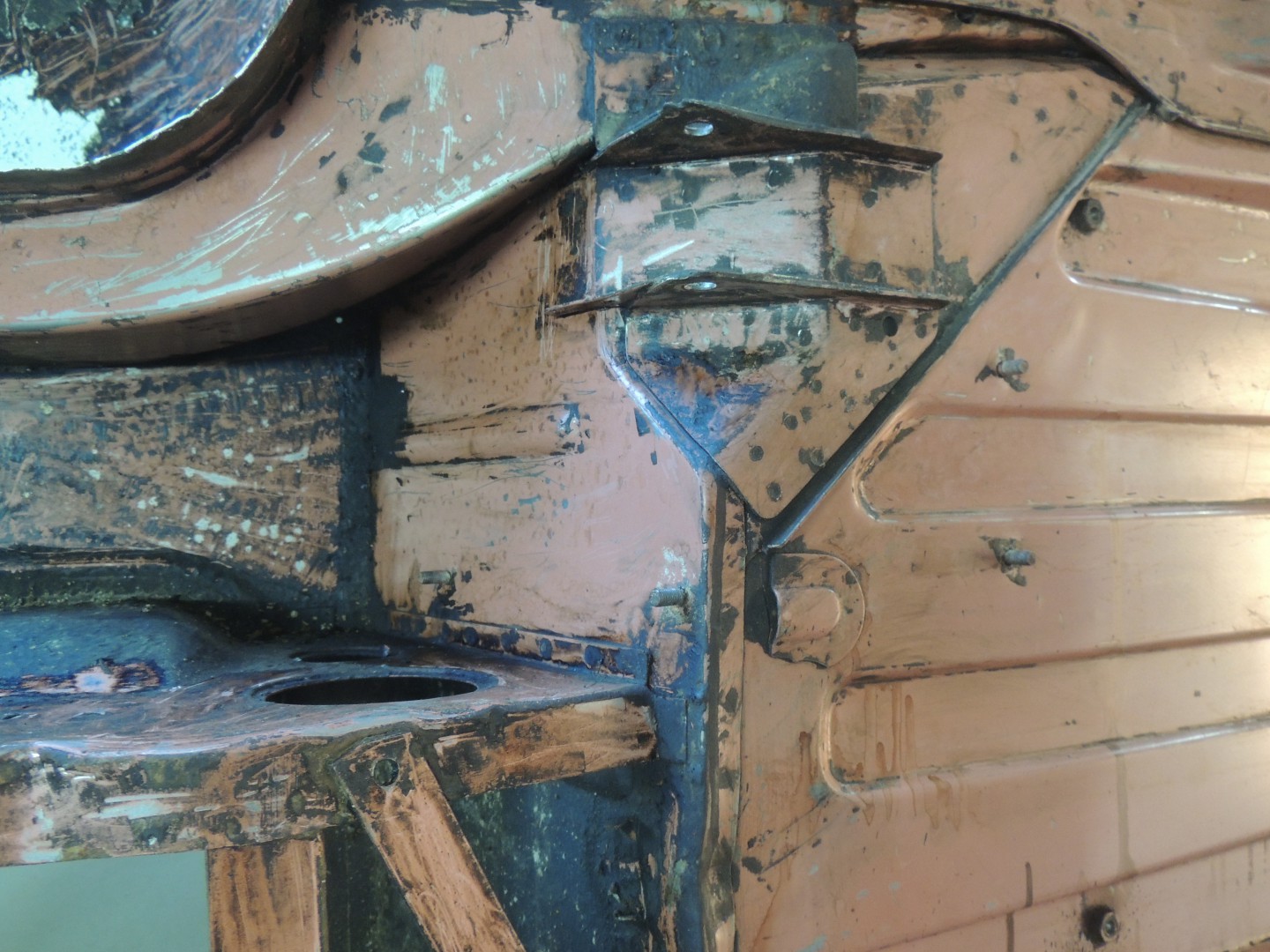 Restauro MGC GT ED-96-33 (Parte 4)